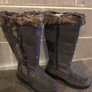 Cougar tamarack2 Ash color. Size 9.